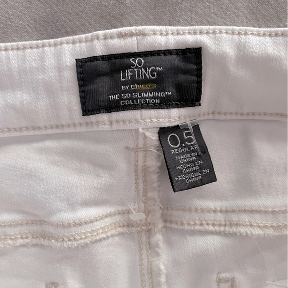 Chicos So Lifting White Jeans - Picture 2 of 6